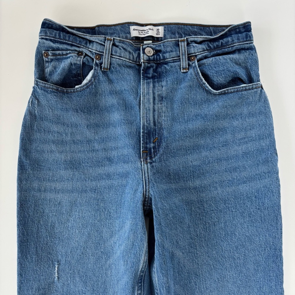 Abercrombie & Fitch Women's Curve Love Ultra High Rise 90s Straight Jean 10/30 - Picture 4 of 10